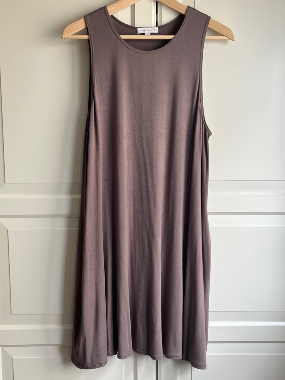 Anthropology Socialite  mini tank dress with pockets in grey/brown. Size US L